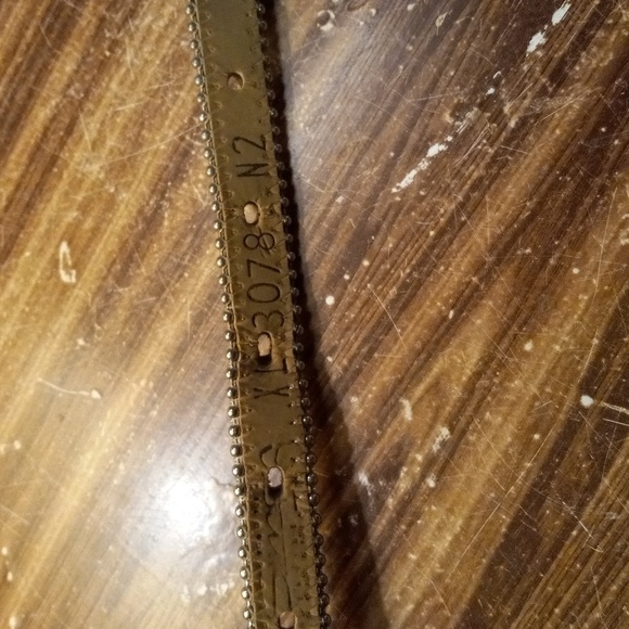 B.B.Simon blue crystals faux hide belt XL 39" - Picture 3 of 4